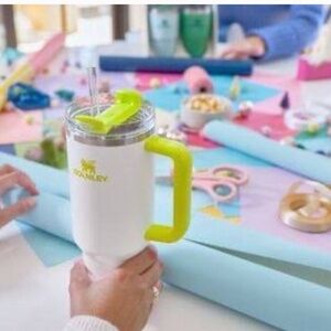 Stanley FlowState Quencher H2.0 Tumbler 40 oz Frost/Electric Yellow Stanley Cup